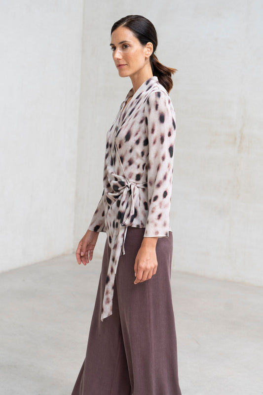 TOP ESTAMPADA CRUZADA LAZO BEIGE-CRUDO