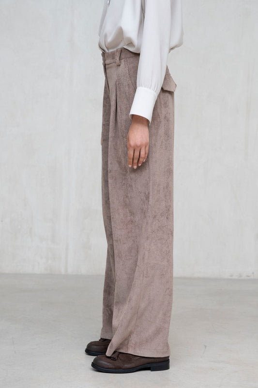 PANTALON ANCHO PANA PLIEGUE DENLANTERO MARRON